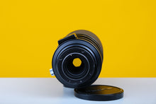 Load image into Gallery viewer, Tokina Macro Focusing 70 - 220mm f/3.5 Zoom Lens M42 Mount
