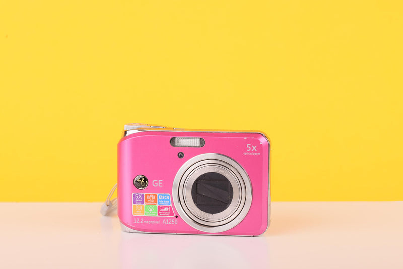 GE A1250 12.2MP Digital Compact Camera