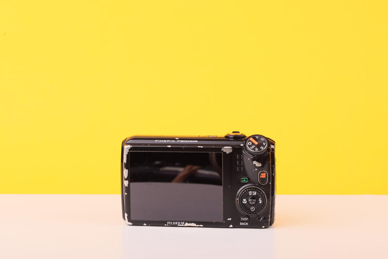 Fujifilm FinePix F600EXR 16MP Digital Compact Camera Black with 15x Optical Zoom