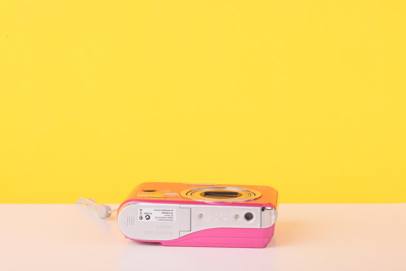 GE A1250 12.2MP Digital Compact Camera