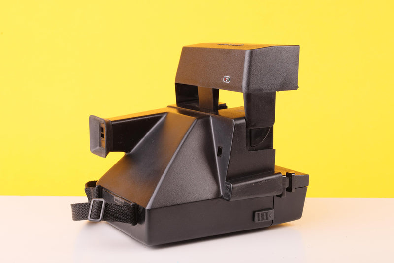 Polaroid Sun 660 Autofocus Instant Camera – 600 Film