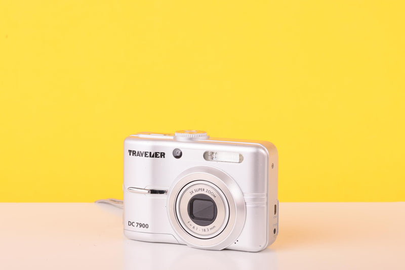 Traveler DC7900 7MP Digital Compact Camera