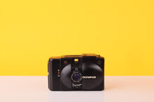 Load image into Gallery viewer, Olympus XA2 35mm f/3.5 Point and Shoot 35mm Film Camera
