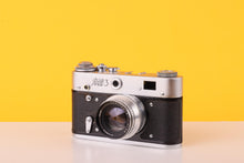 Load image into Gallery viewer, FED 3 35mm Rangefinder 35mm Film Camera with Jupiter-8 50mm f/2 Lens
