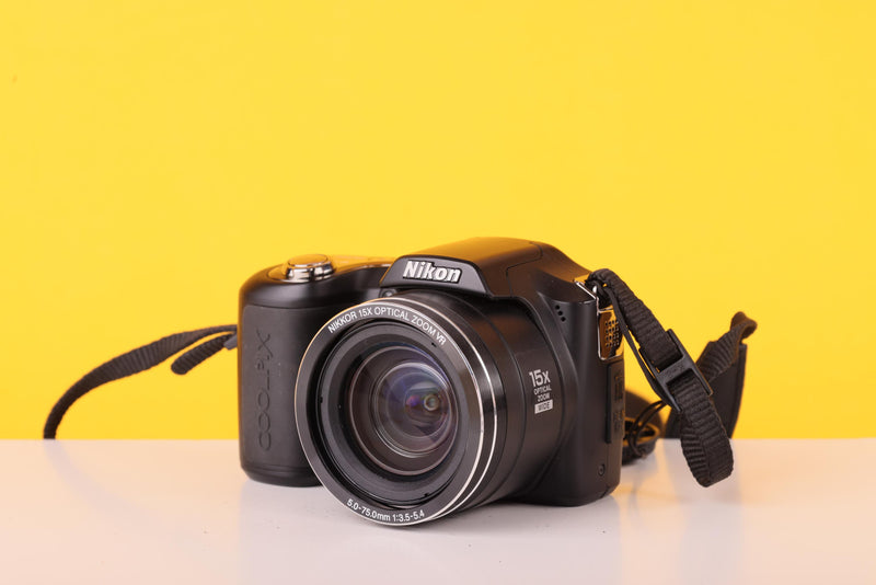 Nikon COOLPIX L610 16MP Digital Bridge Camera