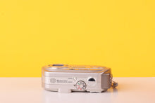 Load image into Gallery viewer, Samsung Digimax A6 6MP Digital Compact Camera
