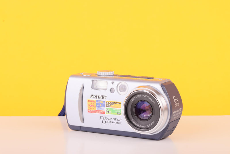 Sony Cyber-shot DSC-P93 5.1MP Compact Digital Camera