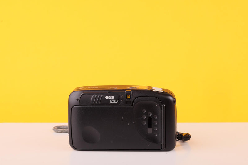 Ricoh FF-20 Wide Zoom Panorama 32-64mm Macro Lens 35mm Point and Shoot Film Camera