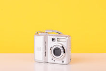 Load image into Gallery viewer, Kodak EasyShare C360 5MP Digital Compact Camera

