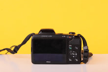 Load image into Gallery viewer, Nikon COOLPIX L820 16MP Digital Bridge Camer

