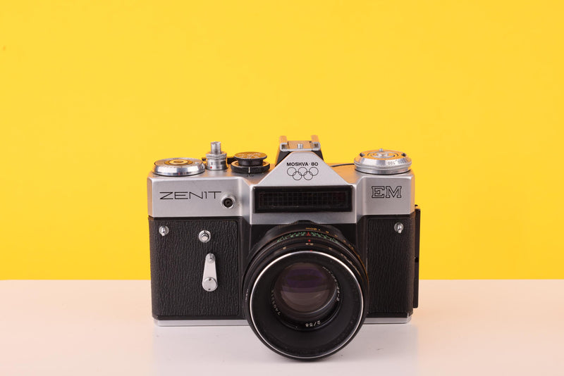 Zenit EM MOSHVA-80 35mm SLR Film Camera + Helios 44M 58mm f/2 Lens