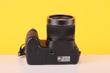 Load image into Gallery viewer, Fujifilm FinePix S4800 16MP Digital Bridge Camera
