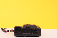 Load image into Gallery viewer, Halina 180 DX Sensor Flash 35mm Point And Shoot Film Camera
