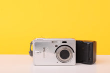 Load image into Gallery viewer, Pentax Optio S6 6MP Digital Compact Camera – 3x Optical Zoom
