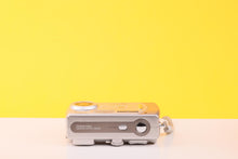 Load image into Gallery viewer, Samsung Digimax 301 3.2MP Compact Digital Camera
