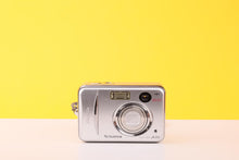 Load image into Gallery viewer, Fujifilm FinePix A350 5.2MP Digital Compact Camera
