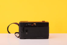 Load image into Gallery viewer, Halina AF810 35mm Autofocus point and shot  Film Camera
