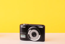 Load image into Gallery viewer, Nikon COOLPIX L25 10.1MP Digital Compact Camera - Boxed
