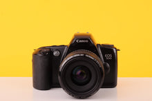 Load image into Gallery viewer, Canon EOS 500 35mm SLR film Camera with Canon EF 35-70mm f/3.5-4.5 Zoom Lens
