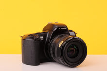 Load image into Gallery viewer, Canon EOS 500 35mm SLR film Camera with Canon EF 35-70mm f/3.5-4.5 Zoom Lens
