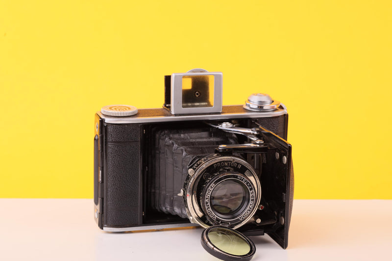 Voigtlander Bessa 66 120 Medium Format Folding Film Camera