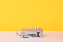 Load image into Gallery viewer, Sony Cyber-shot DSC-S40 4.1MP Digital Compact Camera Carl Zeiss Lens

