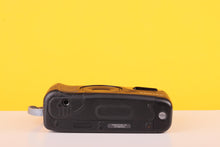 Load image into Gallery viewer, Pentax Zoom 60-X 35mm Point and Shoot Film Camera
