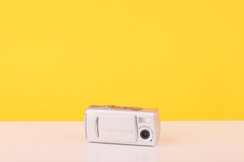 Sony Cyber-shot U DSC-U20 2MP Digital Compact Camera