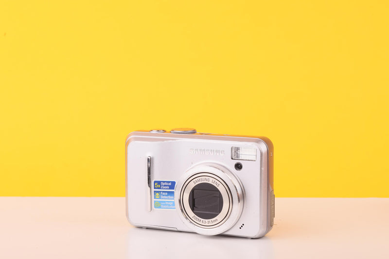 Samsung S1065 10.2MP Digital Compact Camera Silver