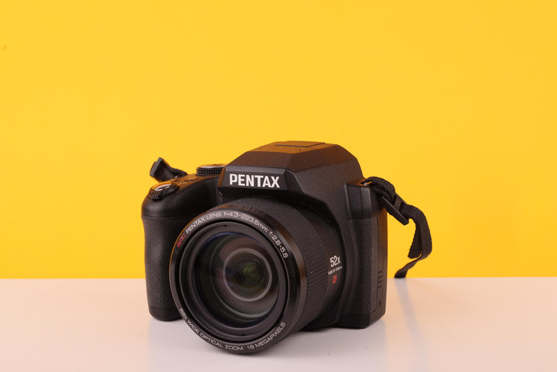 Pentax XG-1 16MP Digital Bridge Camera 52x Optical Zoom