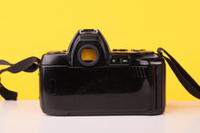 Load image into Gallery viewer, Nikon AF F-801 SLR 35mm Autofocus SLR + AF Nikkor 35–70mm Lens
