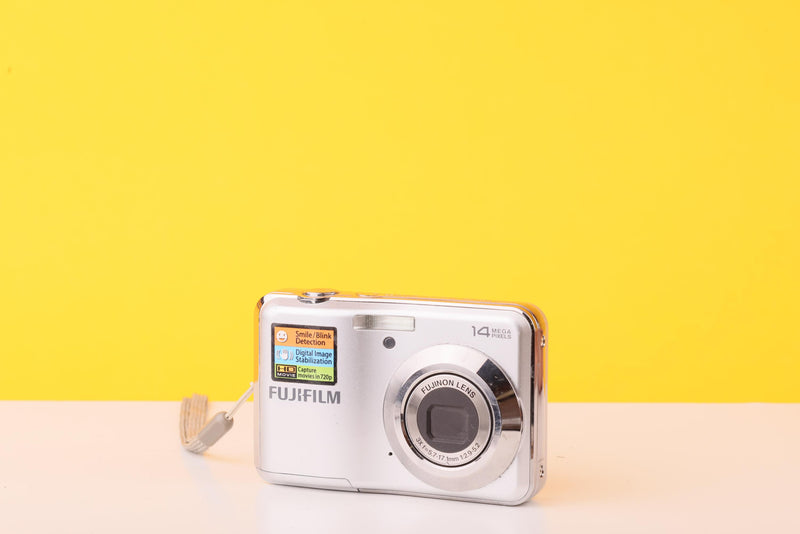 Fujifilm FinePix AV200 14MP Digital Compact Camera