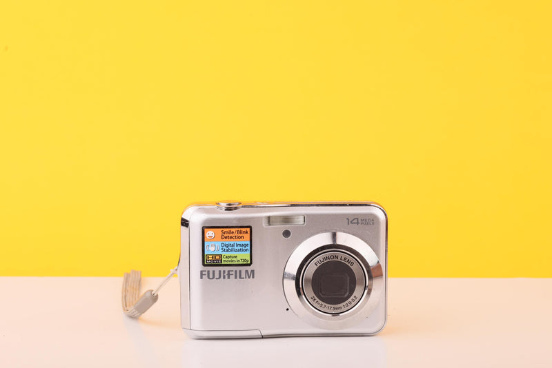 Fujifilm FinePix AV200 14MP Digital Compact Camera