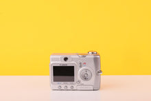 Load image into Gallery viewer, Canon PowerShot A530 5MP Digital Compact Camera 4x Optical Zoom
