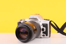 Load image into Gallery viewer, Minolta Dynax 505si Super 35mm Film SLR Camera with AF 70-210mm f/4.5-5.6 Zoom Lens Tested

