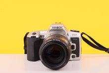 Load image into Gallery viewer, Minolta Dynax 505si Super 35mm Film SLR Camera with AF 70-210mm f/4.5-5.6 Zoom Lens Tested
