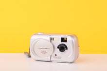 Load image into Gallery viewer, Olympus Camedia D-390 2.0MP Digital Compact Camera Silver
