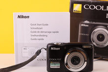 Load image into Gallery viewer, Nikon COOLPIX L25 10.1MP Digital Compact Camera - Boxed
