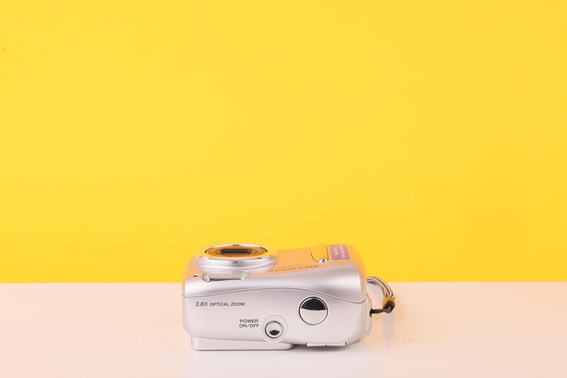 Olympus X-710 4.0MP Digital Compact Camera 3x Optical Zoom