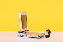 Load image into Gallery viewer, Polaroid iD1880 HD Compact Digital Camcorder
