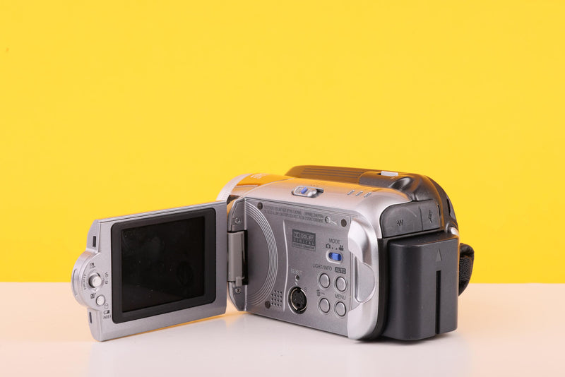 JVC Everio GZ-MG21 Hard Disk Camcorder 20GB 32x Optical Zoom