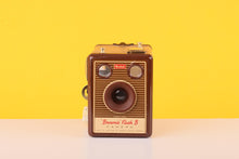 Load image into Gallery viewer, Kodak Brownie Flash B Box 620 Film Camera – Made in England
