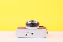 Load image into Gallery viewer, Olympus Trip 35 35mm Film Camera with Zuiko 40mm f2.8 Lens in Burgundy
