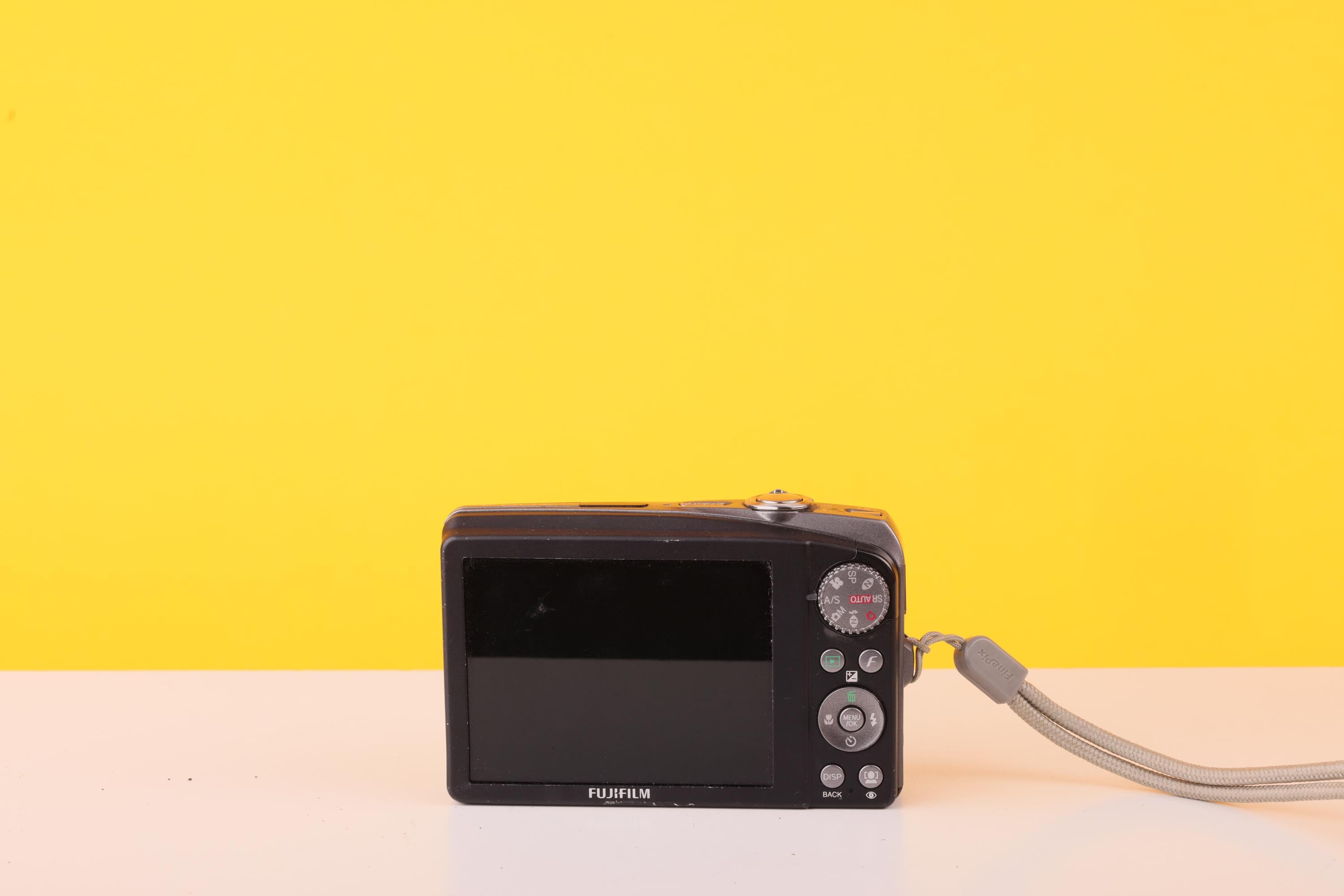 Fujifilm FinePix F60fd 12MP Digital Compact Camera – Vintage