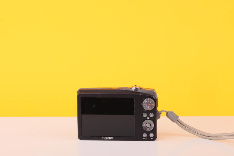 Fujifilm FinePix F60fd 12MP Digital Compact Camera
