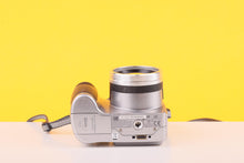 Load image into Gallery viewer, Kodak EasyShare Z740 5MP Digital Camera with 10x Optical Zoom
