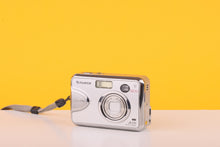 Load image into Gallery viewer, Fujifilm FinePix A370 5.2MP CCD Digital Compact Camera
