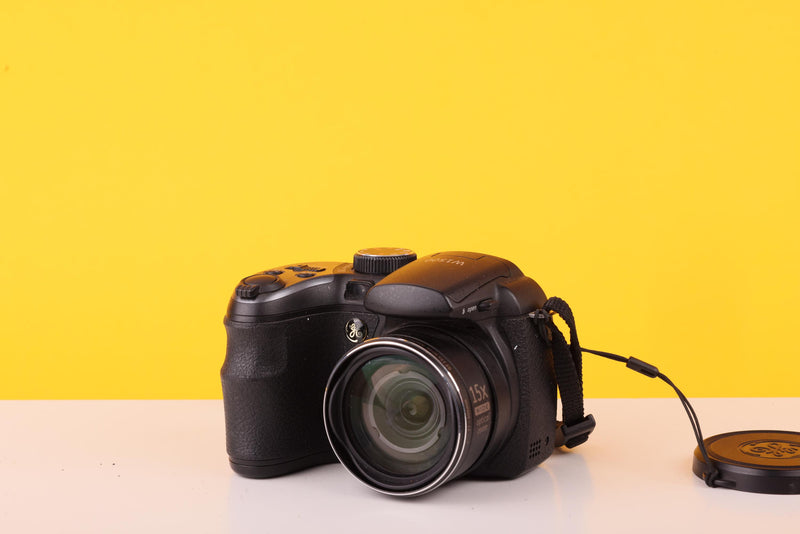 GE General Imaging W1500 14.1MP Digital Compact Camera 15x Optical Zoom