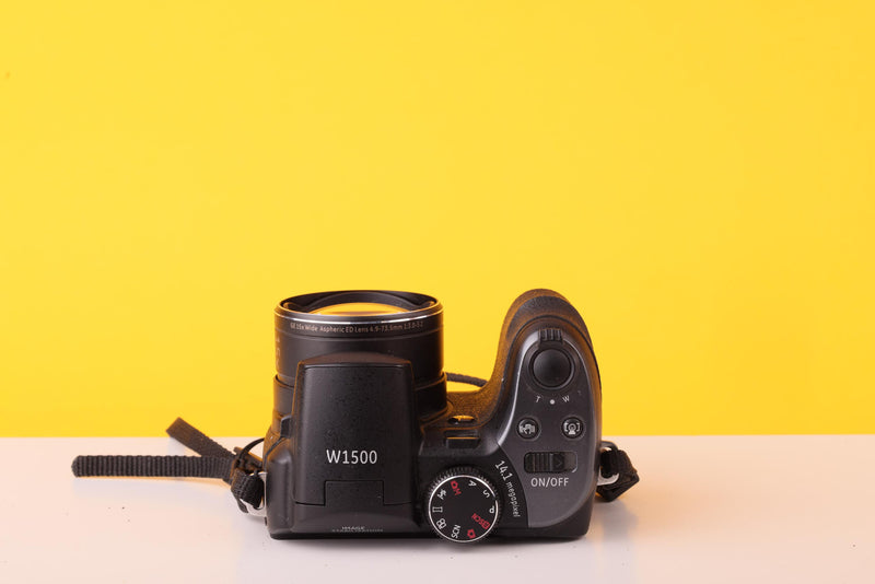 GE General Imaging W1500 14.1MP Digital Compact Camera 15x Optical Zoom