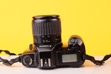 Load image into Gallery viewer, Canon EOS 1000 35mm SLR Film Camera with Canon EF 35–80mm f/4–5.6 Lens
